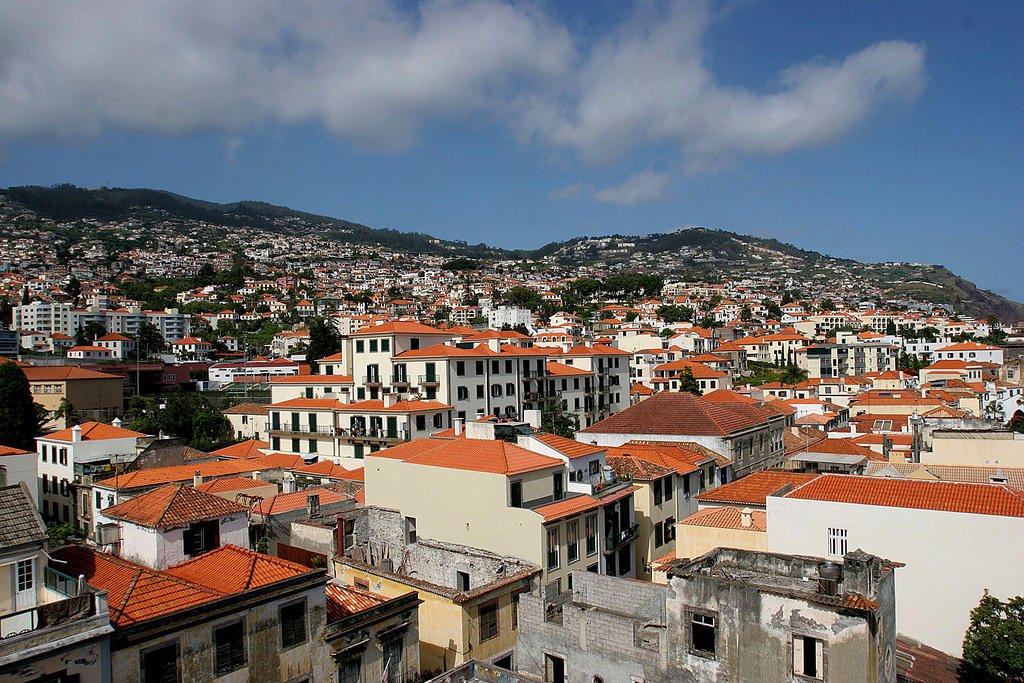 Sprawling Funchal